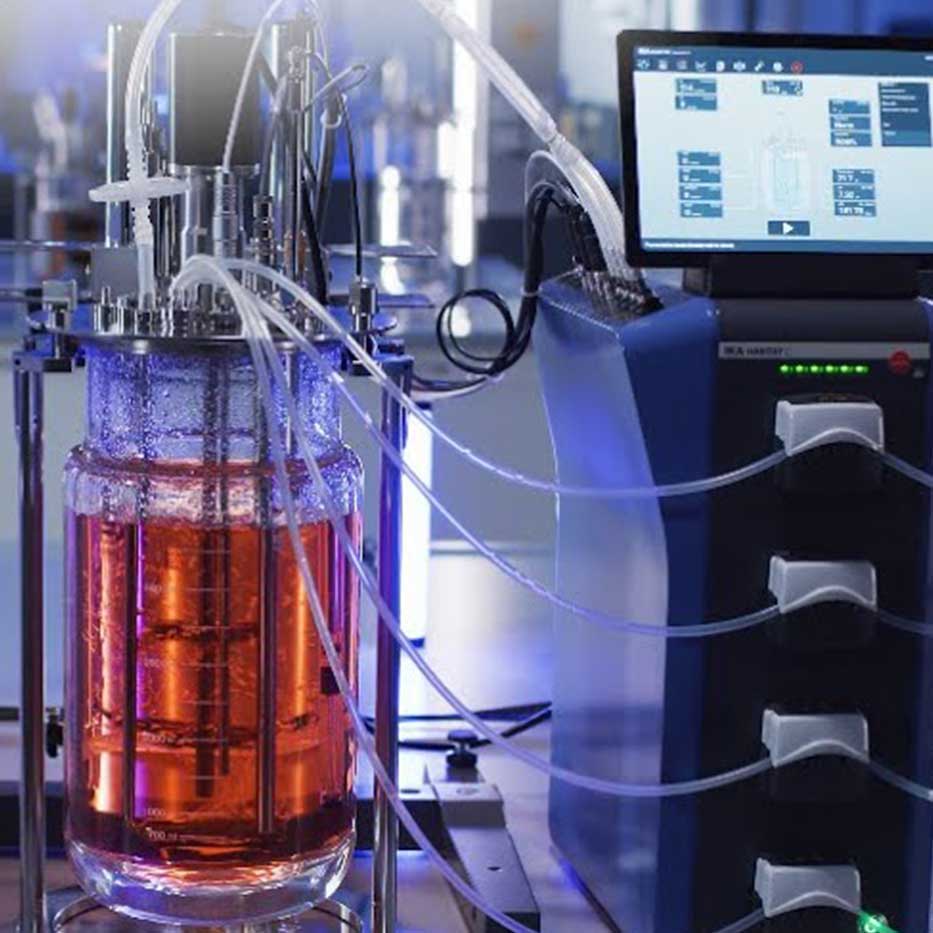 Der Bioreaktor IKA HABITAT® erweitert bei CONIUNCTA® biotechnologische Verfahren zur Produktion innovativer Rohstoffe